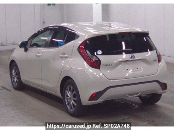 Used 2022 AT toyota aqua MXPK11 Image[1]