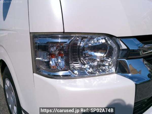 Used 2017 AT toyota hiace-wagon TRH214W Image[2]