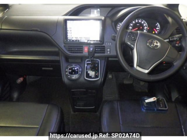 Used 2014 AT toyota voxy ZRR80W Image[2]