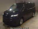 Toyota Noah ZWR90W