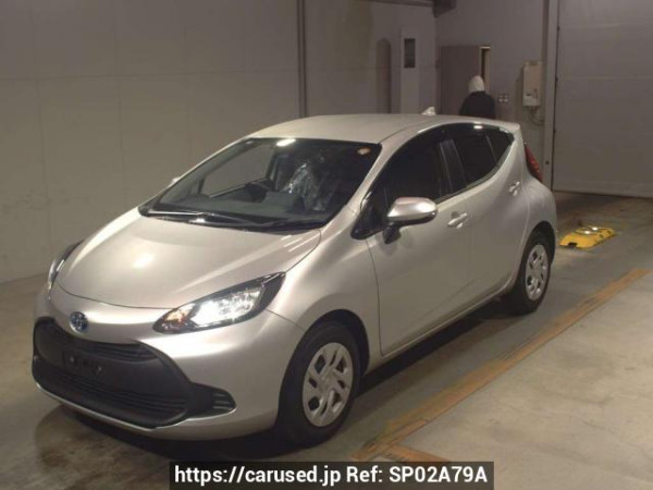 Used 2025 AT toyota aqua MXPK11 Image[0]