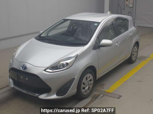 Used 2020 AT toyota aqua NHP10 Image[0]