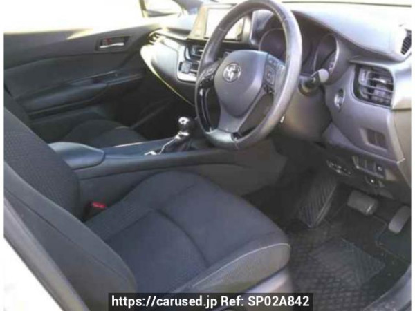 Used 2019 AT toyota c-hr NGX10 Image[2]