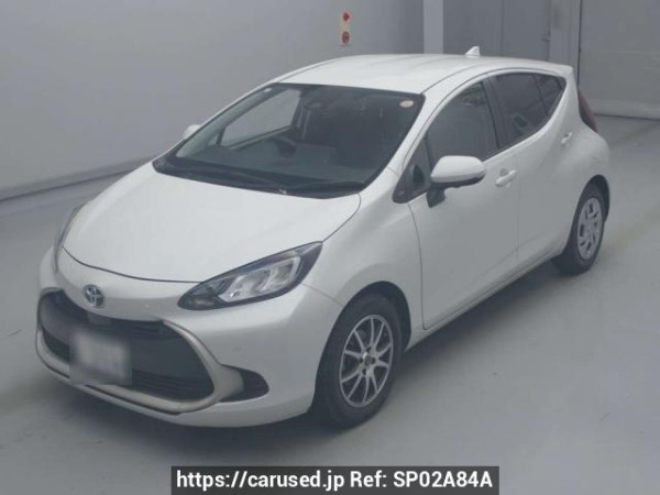 Used 2022 AT toyota aqua MXPK11 Image[0]