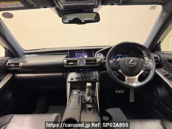 Used 2014 AT lexus is AVE30 Image[1]