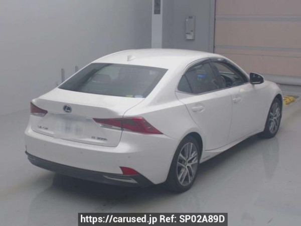 Used 2018 AT lexus is AVE30 Image[1]