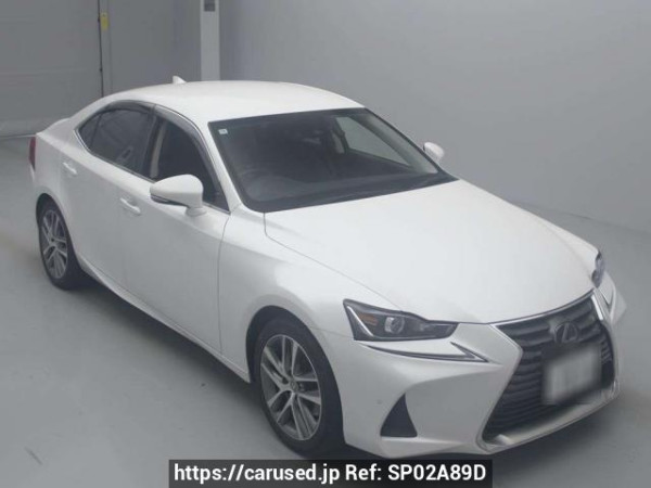 Used 2018 AT lexus is AVE30 Image[2]