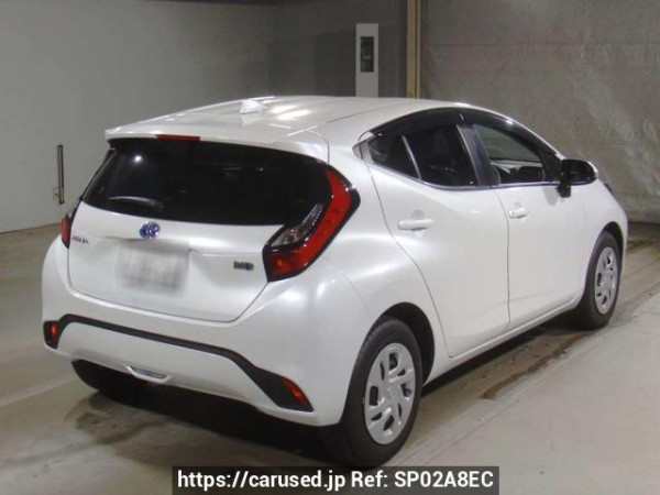 Used 2022 AT toyota aqua MXPK11 Image[1]