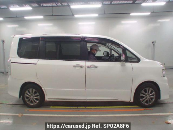 Used 2012 AT toyota voxy ZRR70W Image[2]