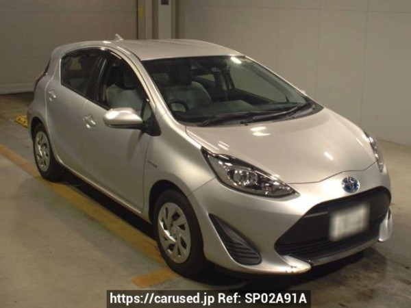 Used 2019 AT toyota aqua NHP10 Image[2]