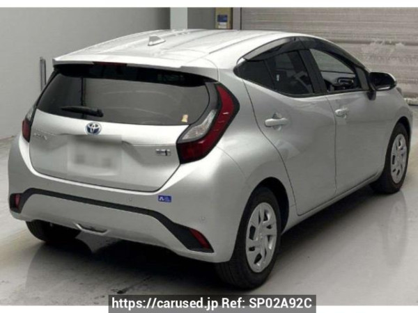 Used 2022 AT toyota aqua MXPK11 Image[1]