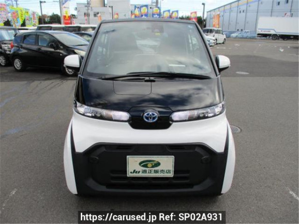 Used 2022 AT toyota c-pod RMV12 Image[2]