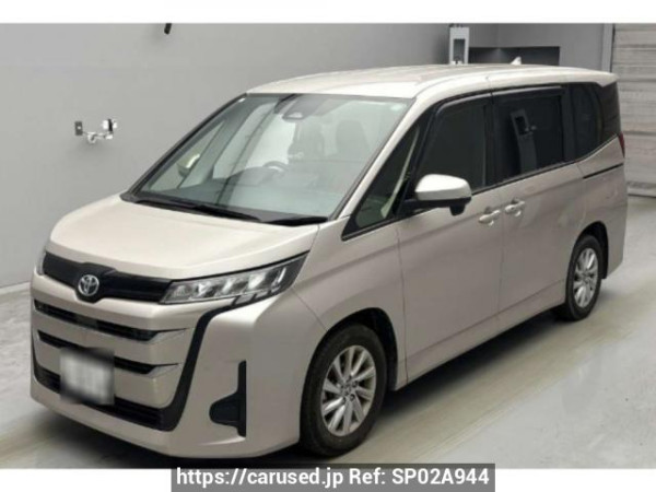 Used 2023 AT toyota noah MZRA90W Image[0]