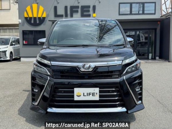 Used 2019 AT toyota voxy ZRR80W Image[1]
