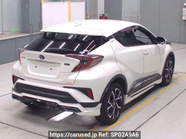 Used 2017 AT toyota c-hr ZYX10 Image[1]