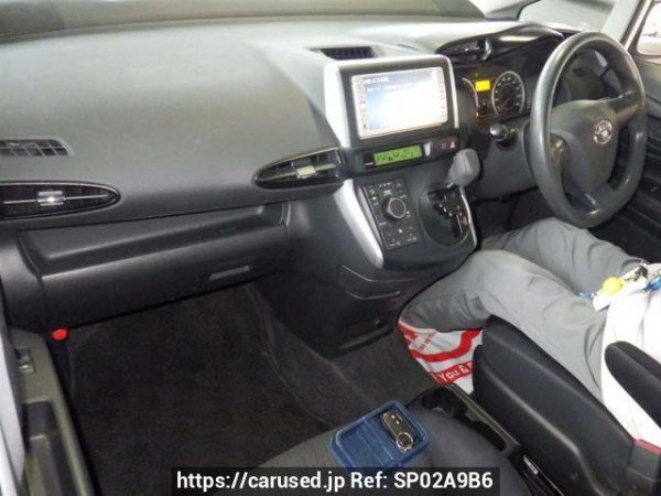 Used 2009 AT toyota wish ZGE20G Image[2]