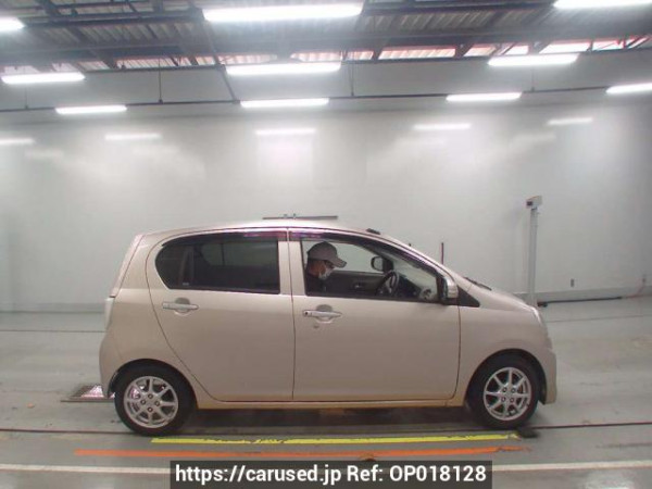 Used 2016 AT daihatsu mira-e-s LA300S Image[2]