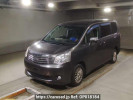 Toyota Noah ZRR75G