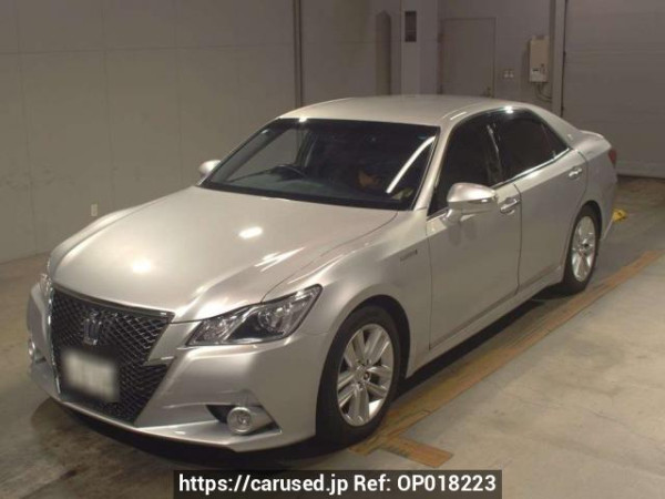 Used 2013 AT toyota crown-hybrid AWS210 Image[0]