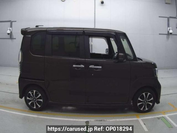 Used 2017 AT honda n-box-custom JF3 Image[2]