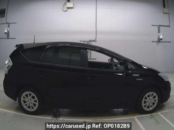 Used 2013 AT toyota prius-alpha ZVW40W Image[2]