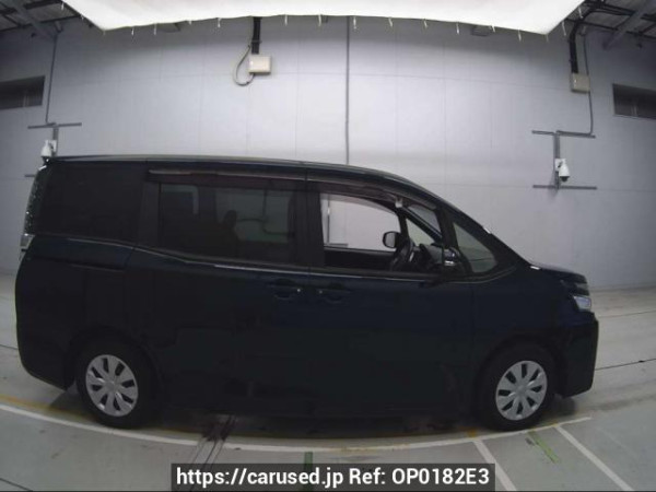 Used 2018 AT toyota voxy ZRR80G Image[2]
