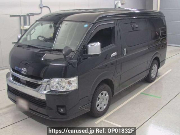Used 2022 AT toyota hiace-wagon TRH214Wｶｲ Image[0]