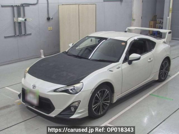 Used 2014 MT toyota 86 ZN6 Image[0]