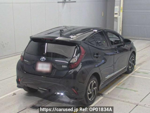 Used 2023 AT toyota aqua MXPK11 Image[1]