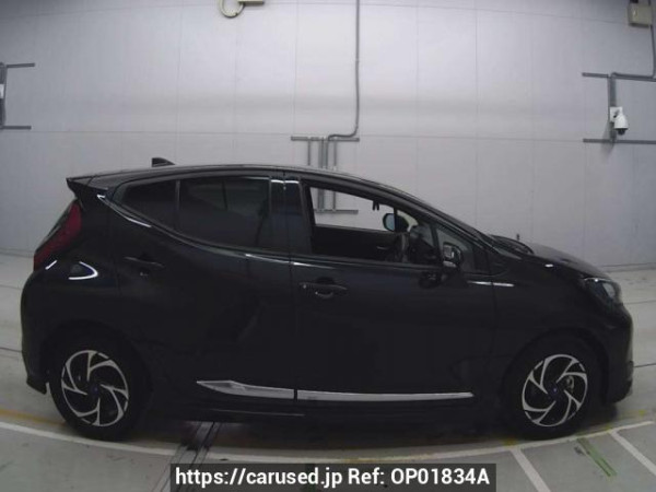 Used 2023 AT toyota aqua MXPK11 Image[2]