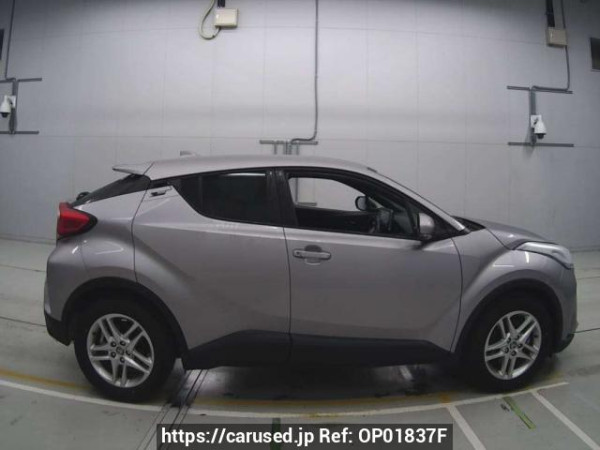 Used 2021 AT toyota c-hr ZYX11 Image[2]