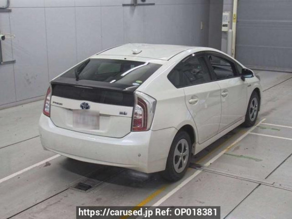 Used 2014 AT toyota prius ZVW30 Image[1]