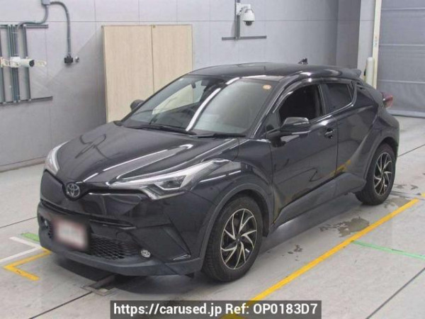 Used 2019 AT toyota c-hr NGX10 Image[0]