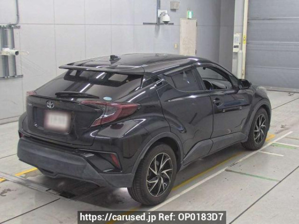 Used 2019 AT toyota c-hr NGX10 Image[1]