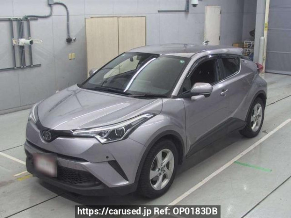 Used 2018 AT toyota c-hr NGX50 Image[0]