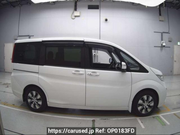 Used 2015 AT honda step-wgn RP1 Image[2]