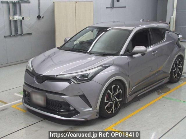Used 2016 AT toyota c-hr NGX50 Image[0]