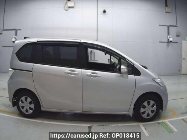 Used 2013 AT honda freed GB3 Image[2]