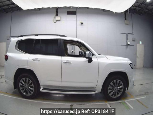 Used 2023 AT toyota land-cruiser FJA300W Image[2]