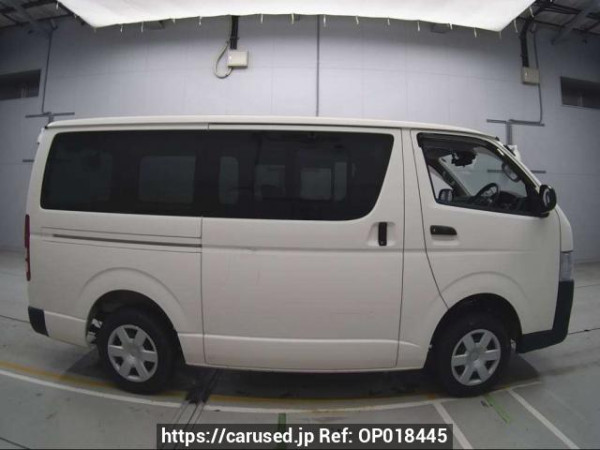 Used 2019 AT toyota regiusace-van TRH200V Image[2]