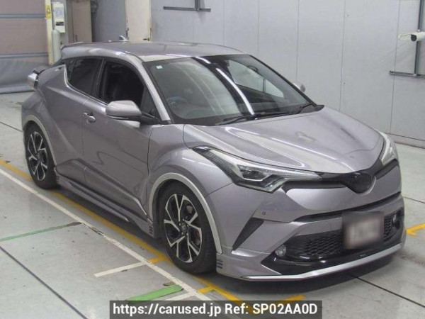 Used 2016 AT toyota c-hr NGX50 Image[0]