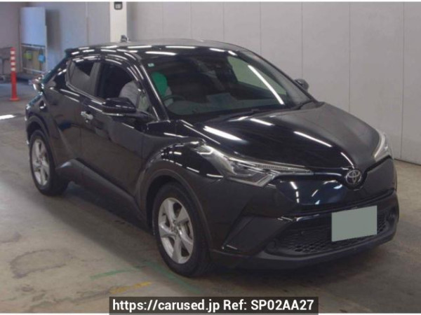 Used 2018 AT toyota c-hr NGX50 Image[0]