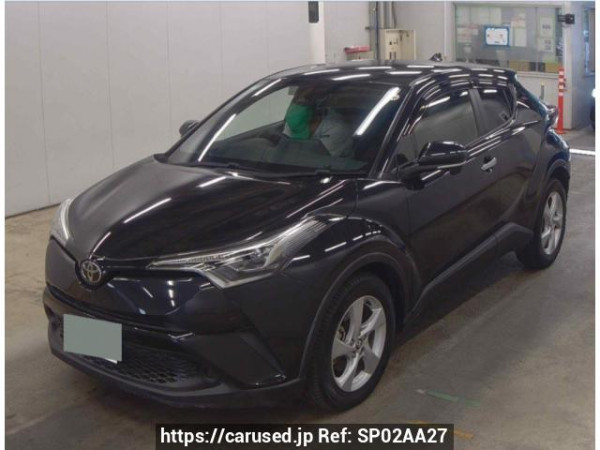 Used 2018 AT toyota c-hr NGX50 Image[1]
