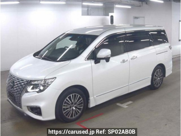 Used 2022 AT nissan elgrand TE52 Image[1]