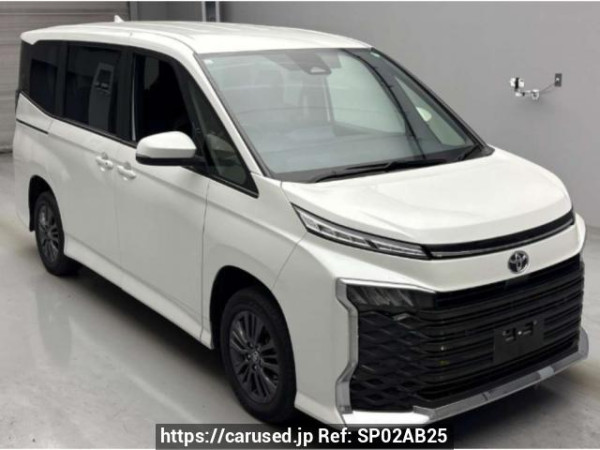 Used 2023 AT toyota voxy MZRA95W Image[0]