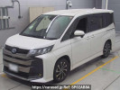 Toyota Noah ZWR90W