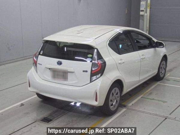 Used 2020 AT toyota aqua NHP10 Image[1]