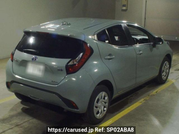Used 2022 AT toyota aqua MXPK16 Image[1]