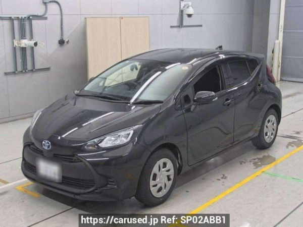 Used 2025 AT toyota aqua MXPK11 Image[0]