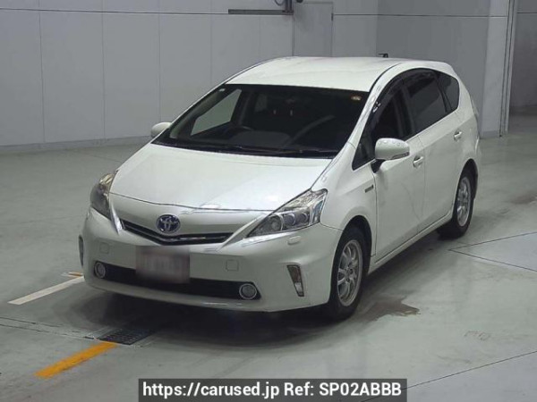 Used 2013 AT toyota prius-alpha ZVW41W Image[0]